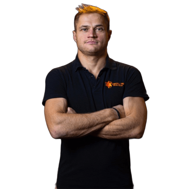 Роман Король